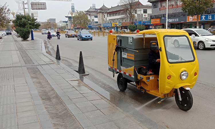 小型高壓清洗車掛牌上路