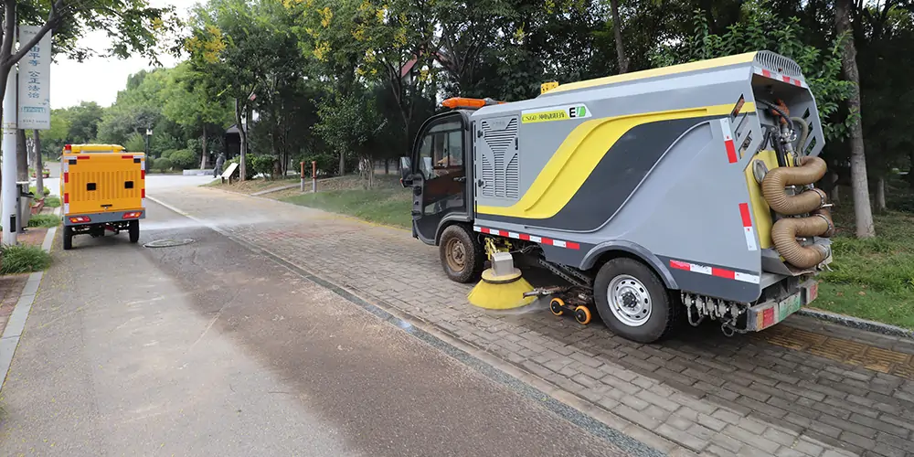 小型電動洗掃車