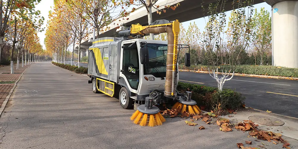 純電動多功能樹葉收集車/