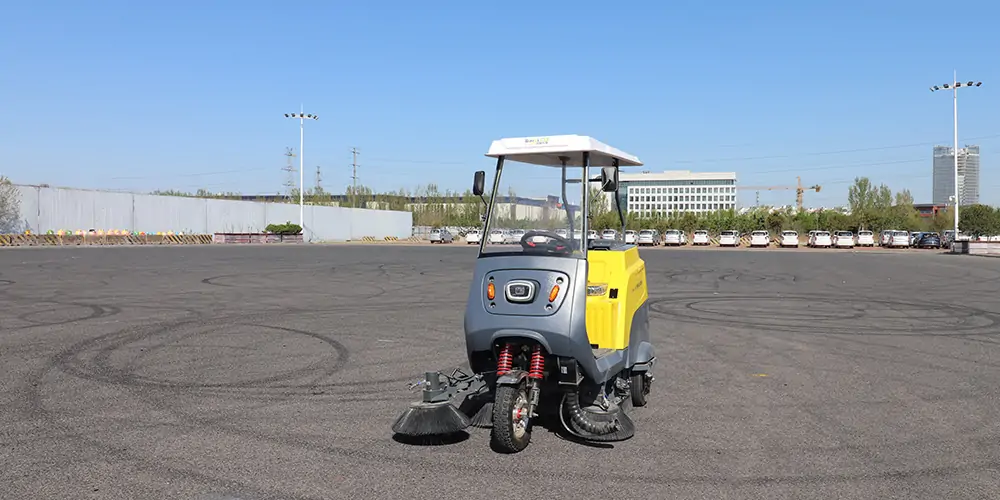 清掃車_電動掃地車_廠區(qū)掃地車_園區(qū)掃路車_景區(qū)清掃車