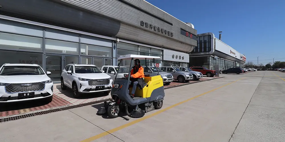 清掃車_電動掃地車_廠區(qū)掃地車_園區(qū)掃路車_景區(qū)清掃車