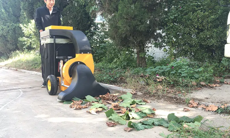 手推式樹葉收集器，園林物業(yè)落葉收集轉運好幫手，操作簡單，靈活多樣