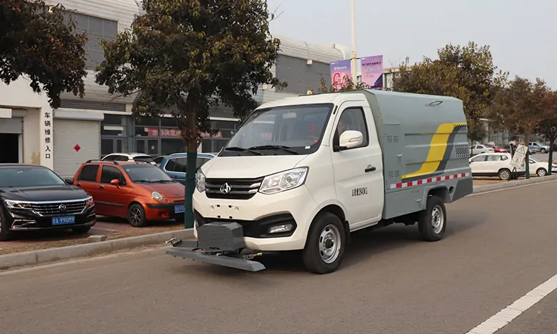 新能源高壓沖洗車：引領(lǐng)清潔革命，提升效率與環(huán)保，有公告，可上牌！