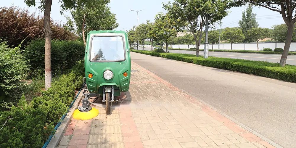 三輪高壓清洗車_小區(qū)高壓清洗車_物業(yè)小型高壓沖洗車_園區(qū)高壓清洗車