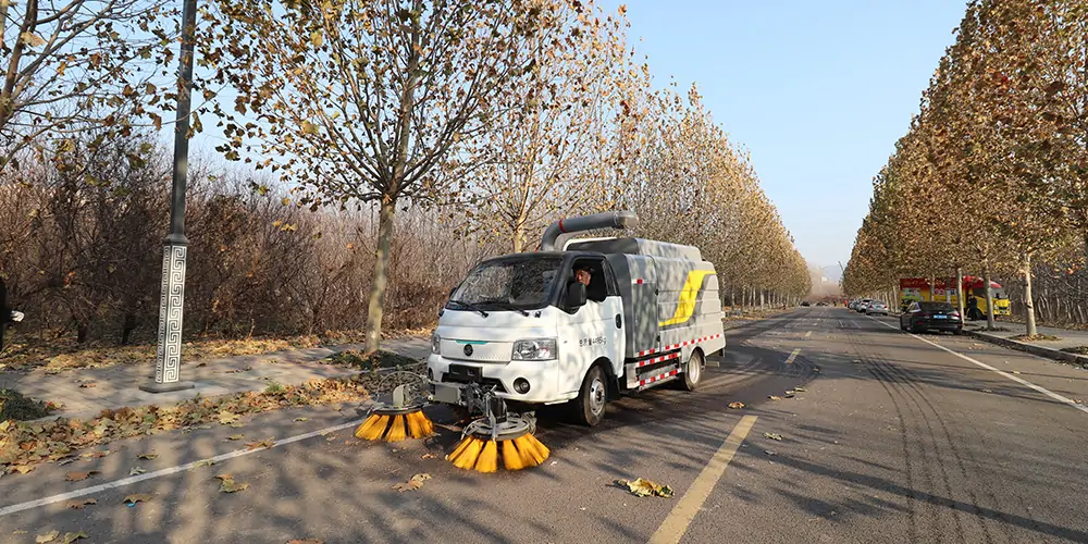 電動樹葉專用收集車 樹葉收集一體車 吸入式樹葉收集車 破碎樹葉收集車 強力吸樹葉收集車