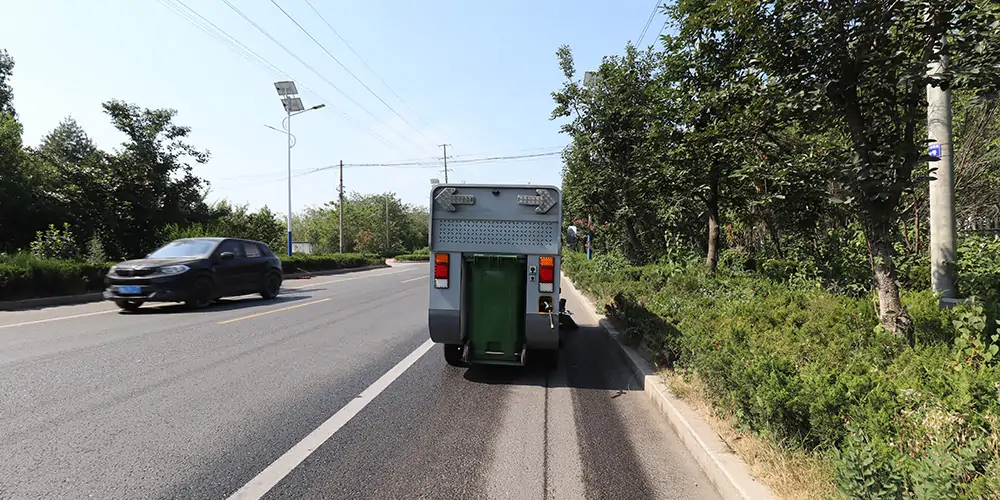 清掃車,電動掃地車,廠區(qū)掃地車,園區(qū)掃路車,景區(qū)清掃車